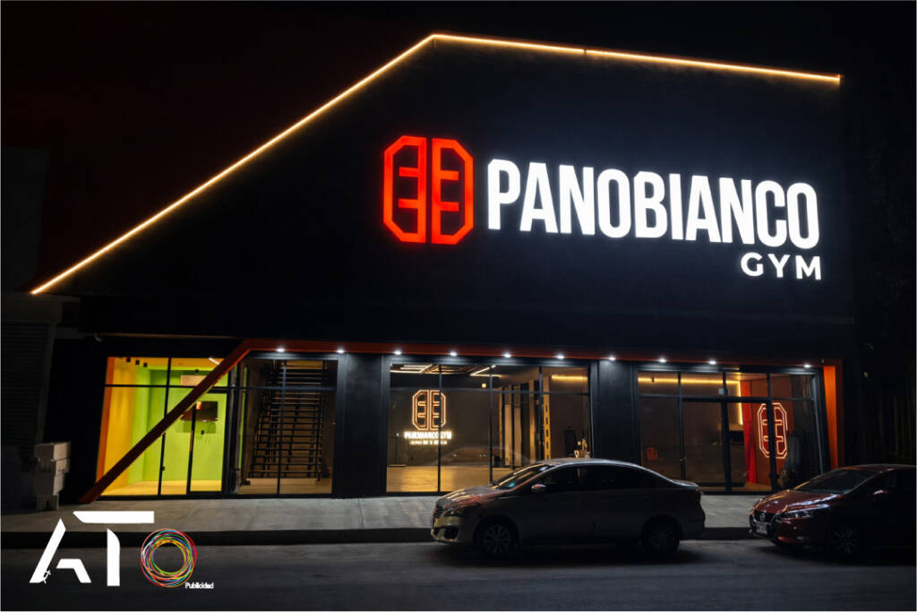 Anuncios luminosos y letras 3D para fachadas comerciales
